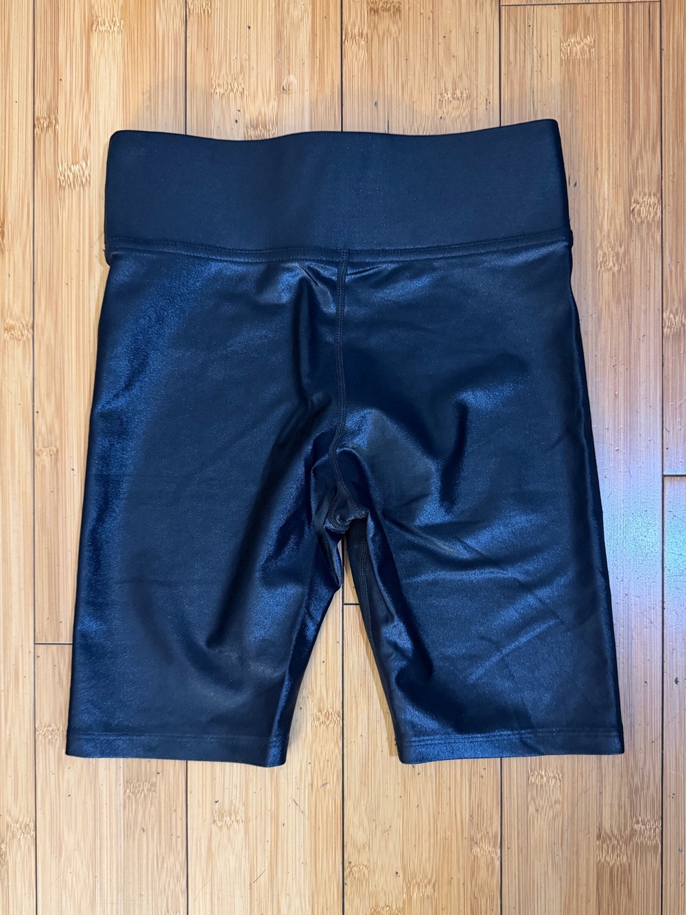 Carbon38 High Rise Biker Short In Takara Shine Black Size XXS - Picture 5 of 14